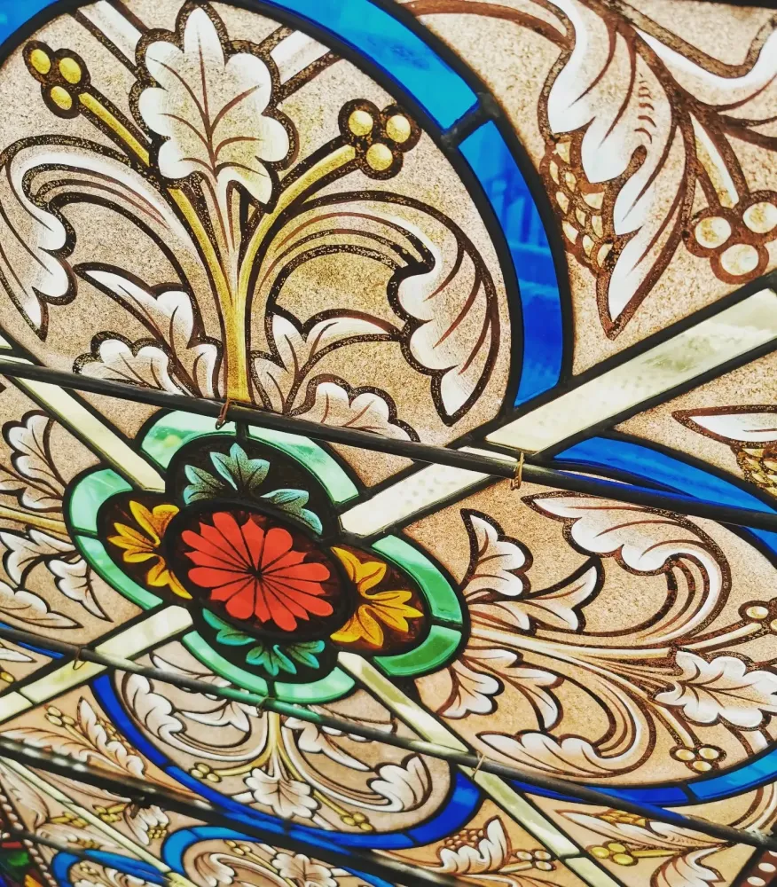 restauration de vitraux anciens à Bayonne